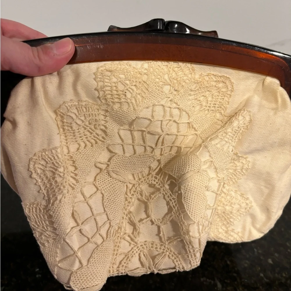 ANDANTE Vintage Cream Crochet Canvas Clutch